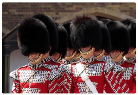 Il cambio della Guardia a Londra